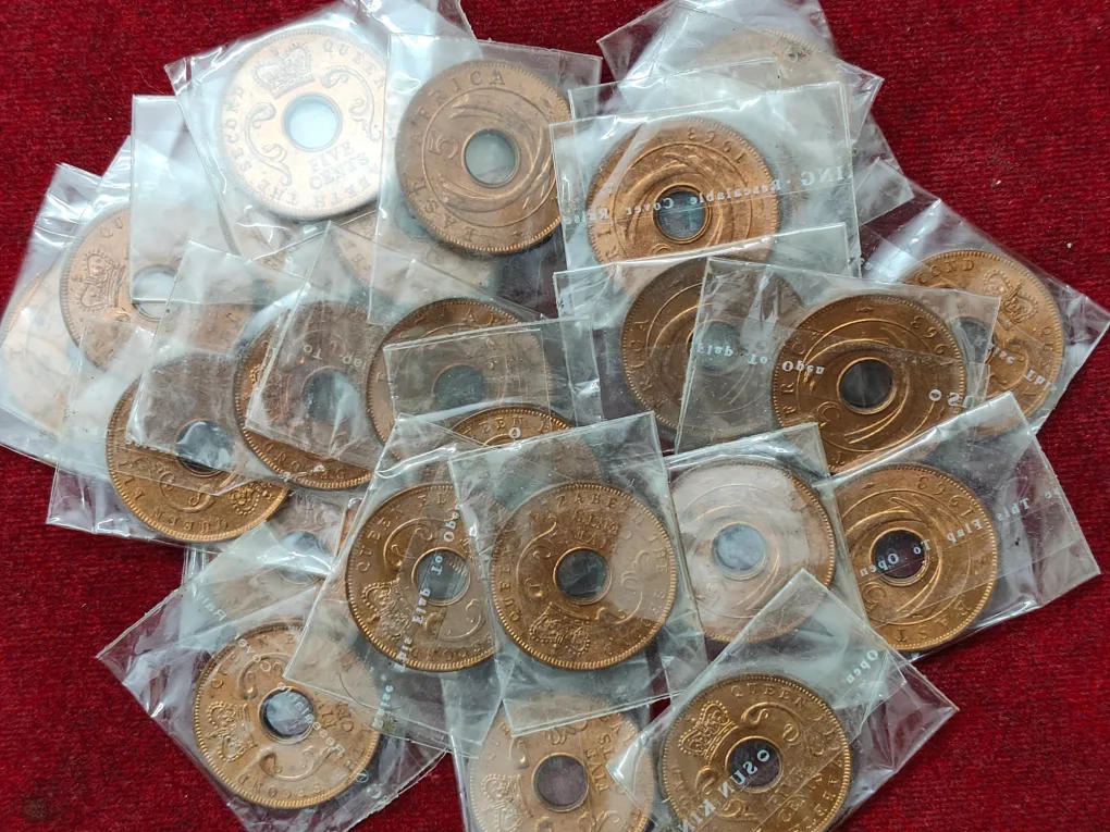 East Africa 1963 Queen Elizabeth 5 Cent 💎 Gem unc Red Coins Gem