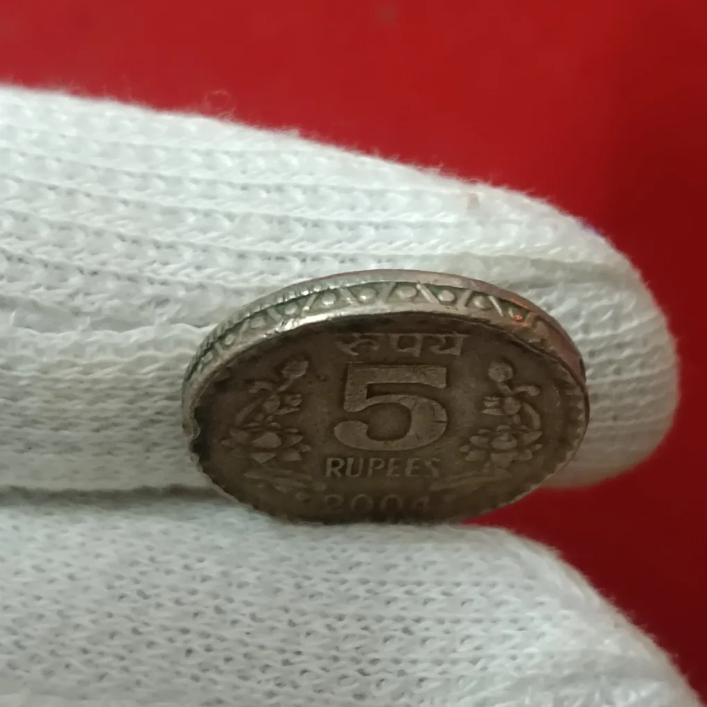 Five Rs Rare Coin 2004 Year Hyderabad Mint Good Condition A4