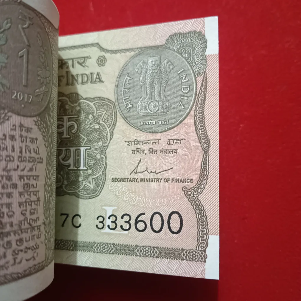 One Rs Rare Full Serial Semi Fancy Number Bundle Finance Minister Shakti kant Das Year 2017 Reserve Bank of India 333501
