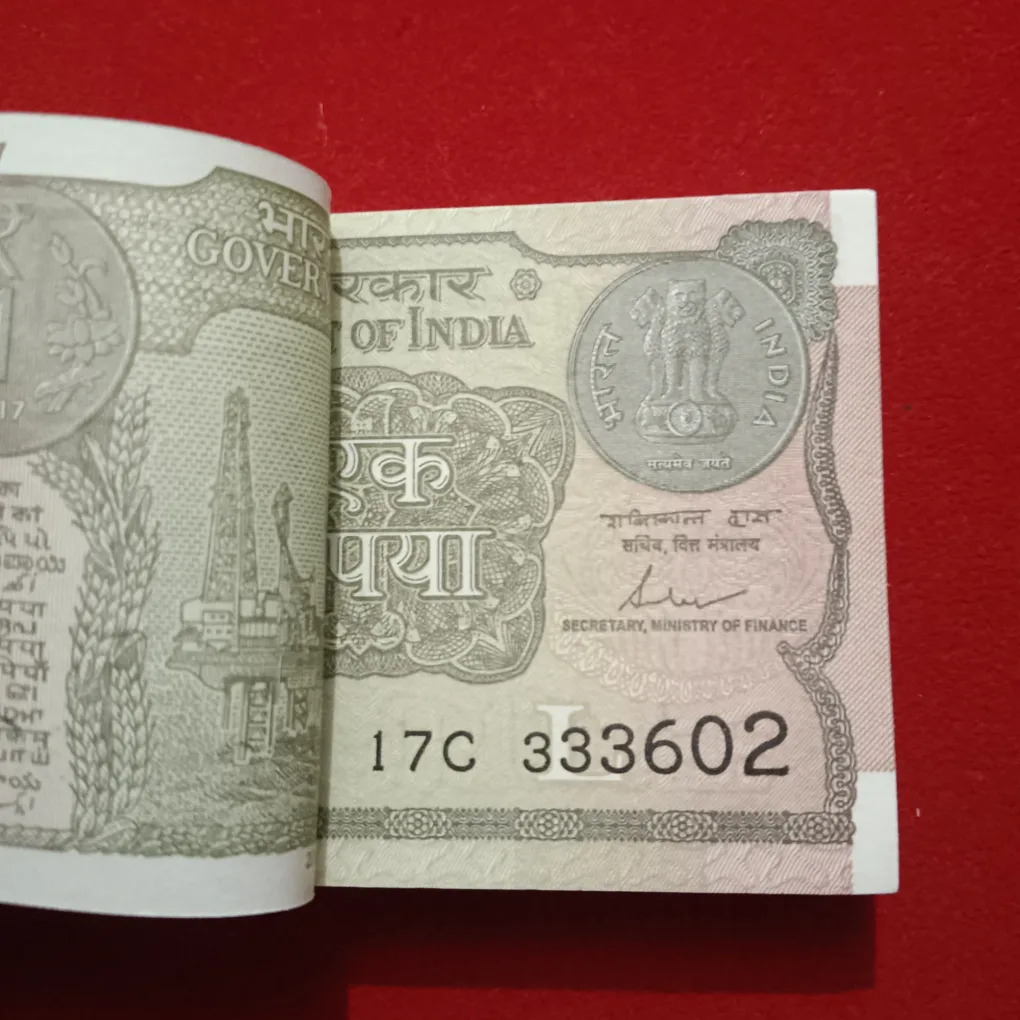 One Rs Rare Full Serial Semi Fancy Number Bundle Finance Minister Shakti kant Das Revsere 786 Year 2017 Reserve Bank of India 333601