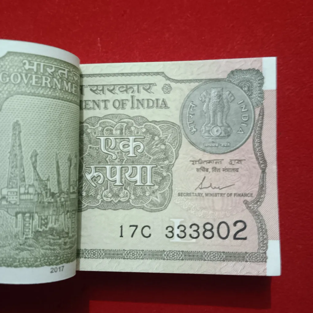 One Rs Rare Full Serial Semi Fancy Number Bundle Finance Minister Shakti kant Das Year 2017 Reserve Bank of India 333801