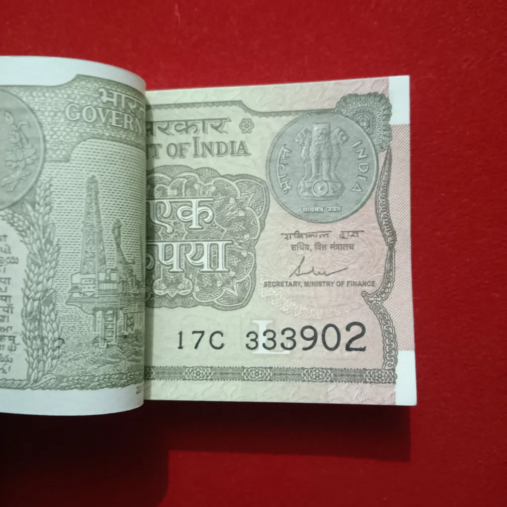 One Rs Rare Full Serial Semi Fancy Number Bundle Finance Minister Shakti kant Das Year 2017 Reserve Bank of India 333901
