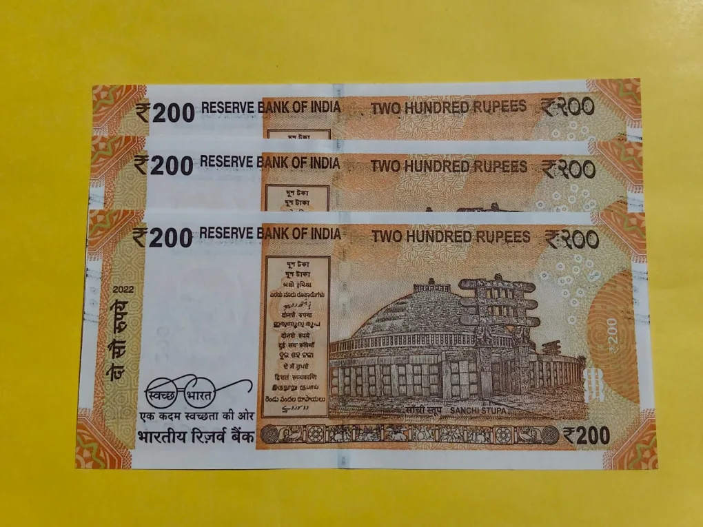 200 Rs Extremely Rare Same prefix and Fancy Number Set of 3 Notes Rare to find