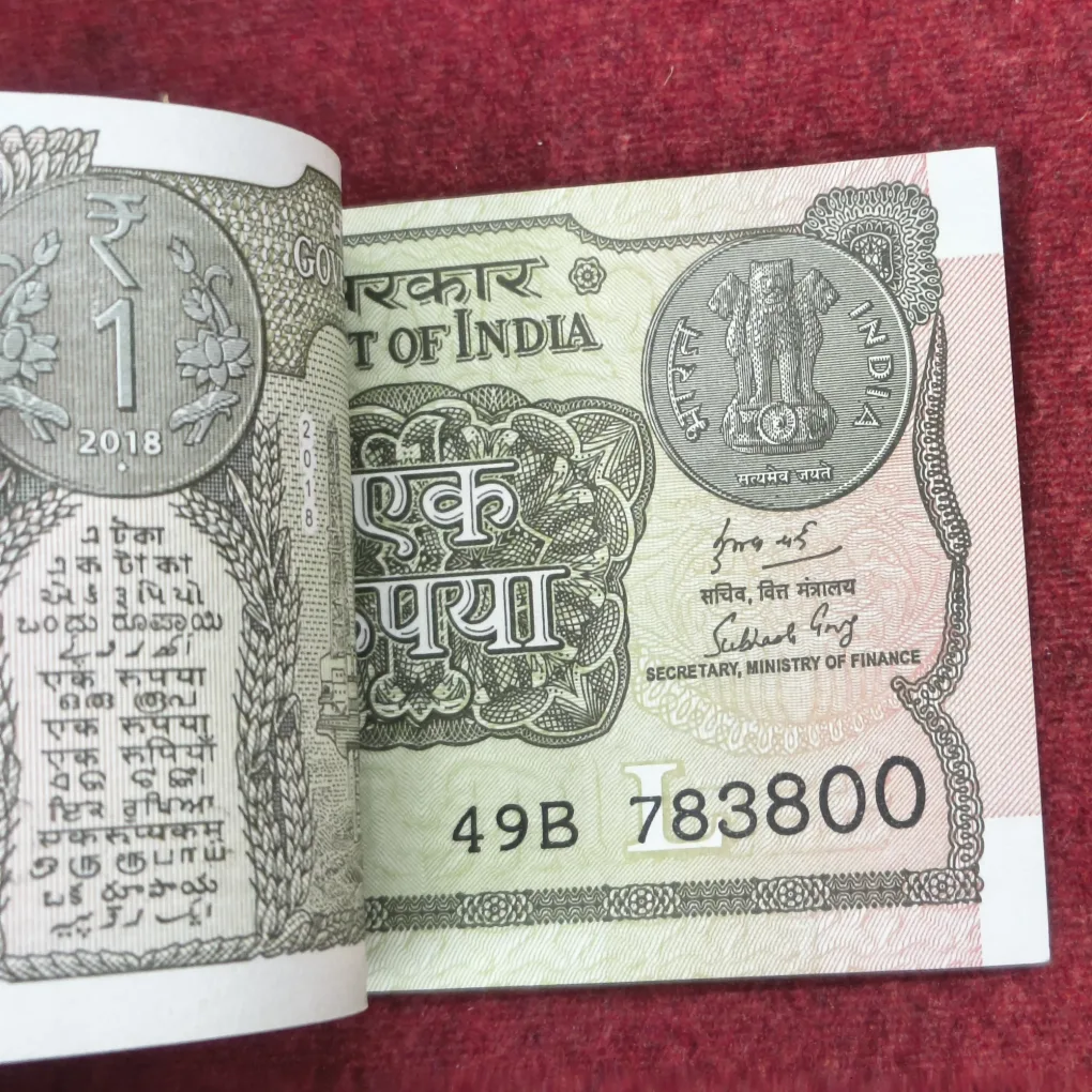 2018 One Rupees Governor Subhash Garg Rare Unc Fancy Serial Packet (With Fancy Number 783783+783786)