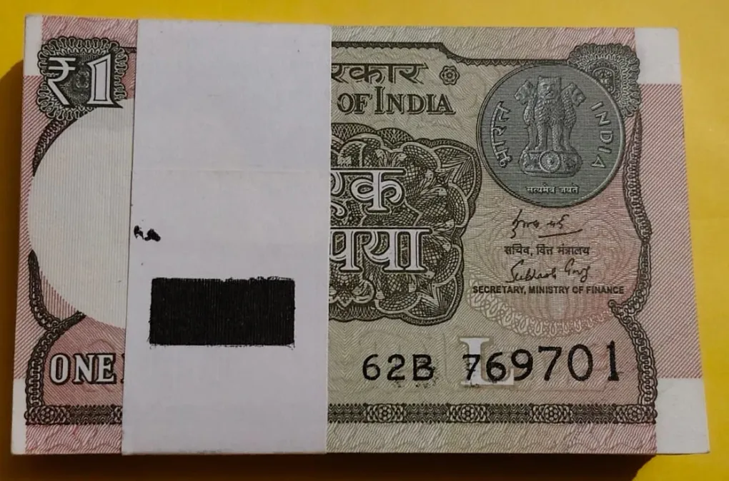 1 Rs new Bundle 769769 and 769786 Rare notes in GEM UNC Complete Bundle