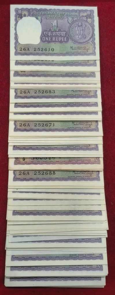 One Rupees (Big Coin) Mix Governor Mix Year Unc (100 Note) Lott