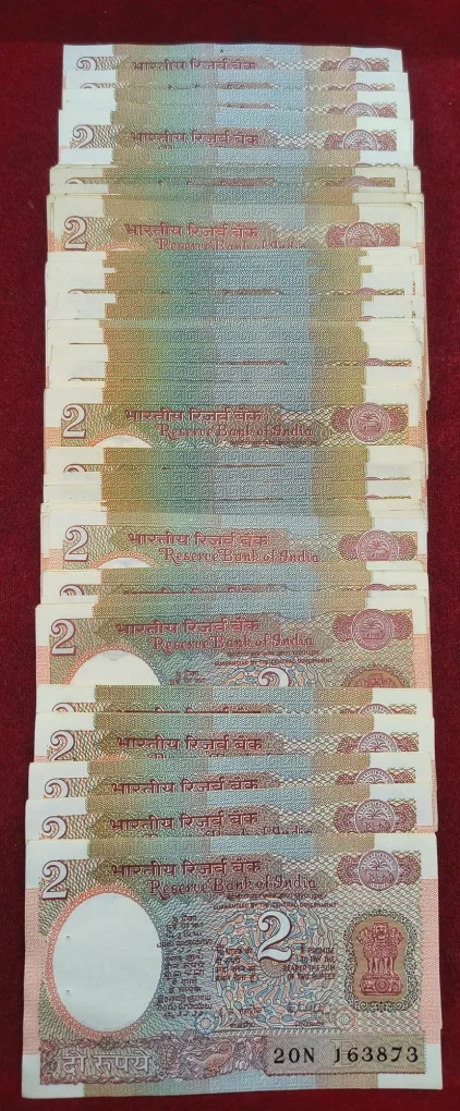 2 Rupees Mix Governor Rare Unc (100 Note) Non-Serial Packet