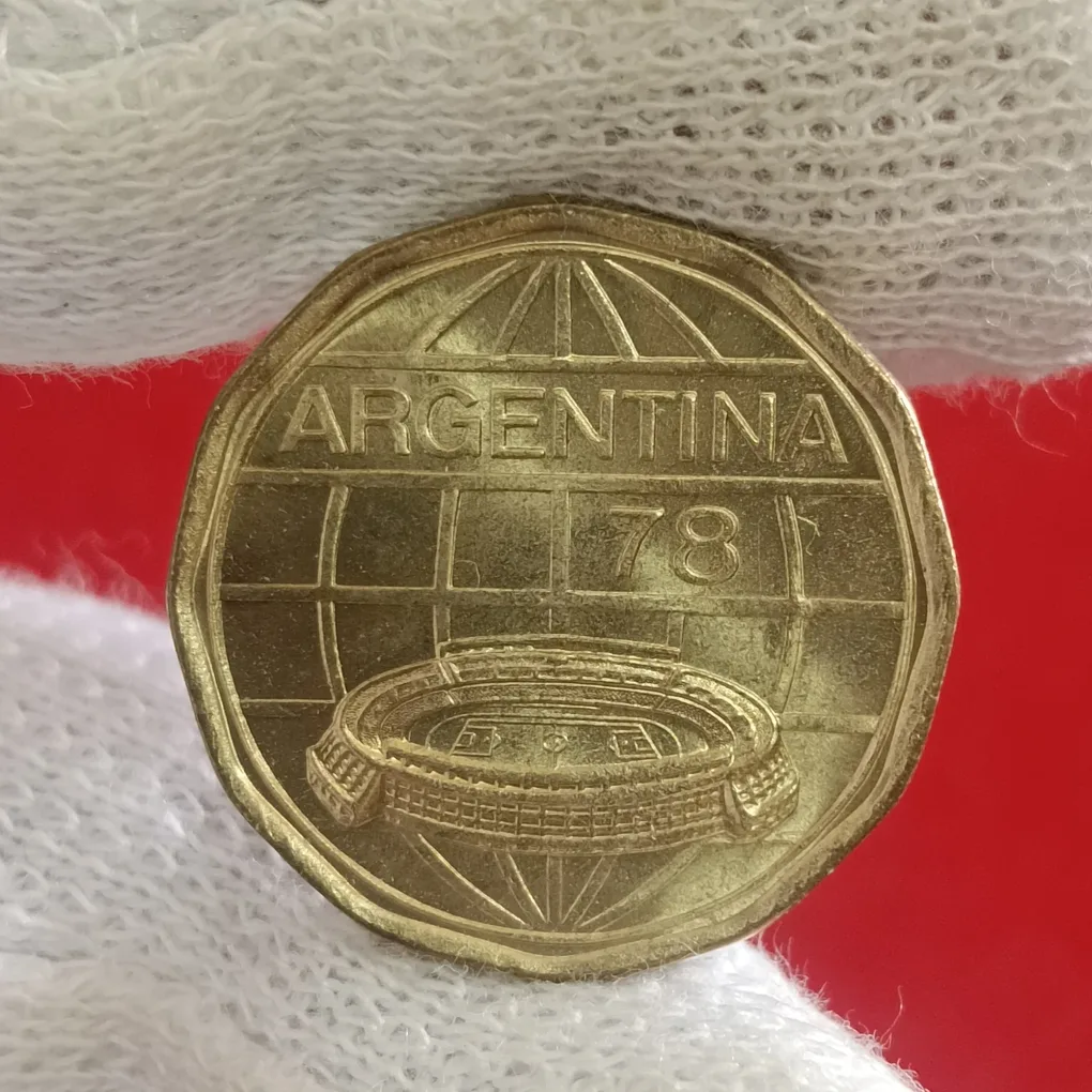 Rare Argentina 78 Fifa World Cup Soccer 100 Pesos Proof Coin Issue By Argentina F15