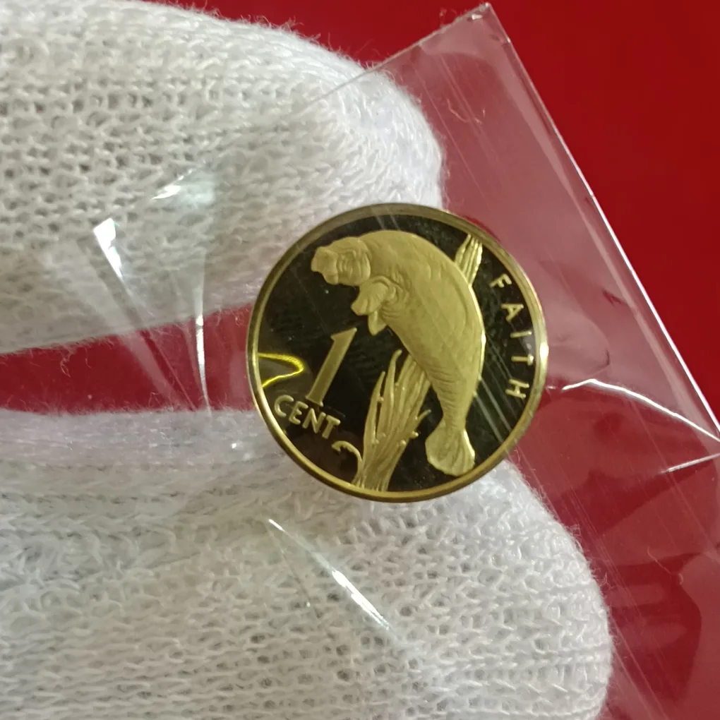 Rare One Cent 1976 Year Proof Coin issued by the Bank of Guyana the national coat of arms and the motto "OUR PEOPLE-OUR MOST PRECIOUS ASSET F17