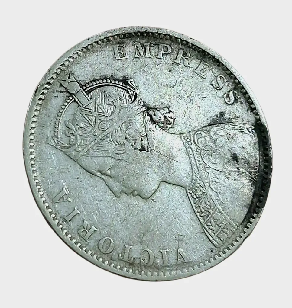 British India Silver Rupee Year 1877 Dot Queen VICTORIA EMPRESS with CLOCK ROTATION Error **RARE** Collectable Grade.