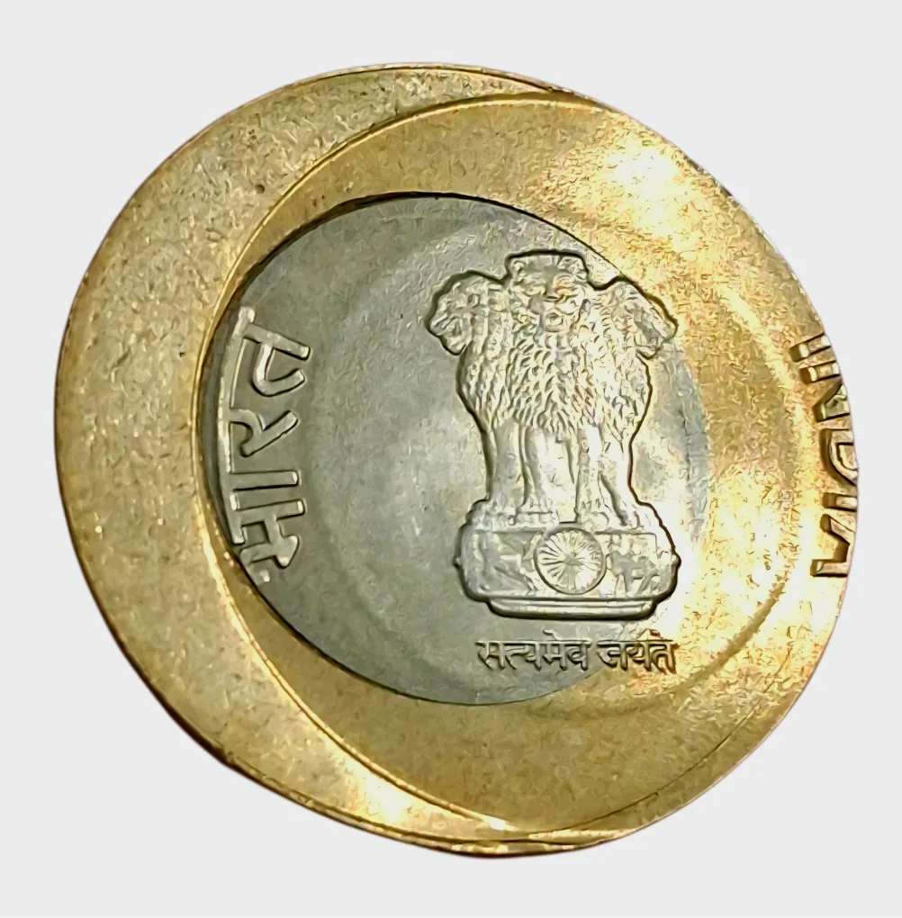 10 Rupees Bi-Metal Year 2019 RAINDROPS Series OFF CENTER Error in High UNC Grade.