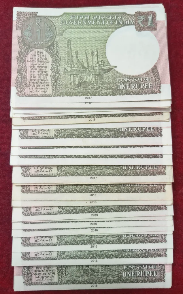 ONE RUPEES NEW 2015 TO 2020 UNC 100 NOTE PACKET