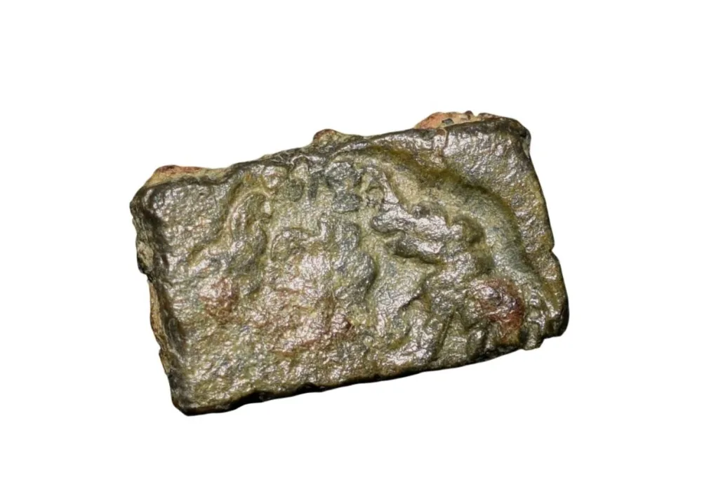 Copper Coin of Pre-Satavahana(2nd Cen. BC) from Vidarbha(Paoni) Region with Gaja-Abhisheka-Sreevatsa Ext. Rare
