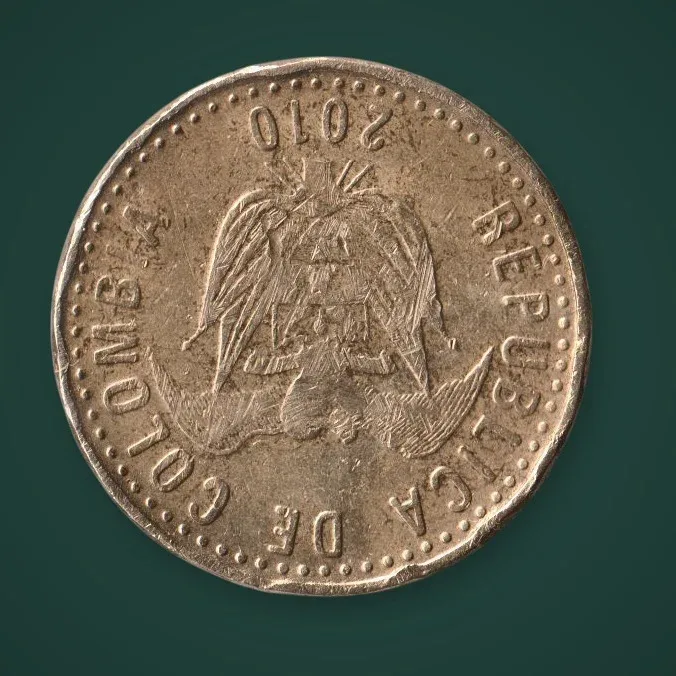 Rare Colombia 100 Pesos 2010 Republica de Colombia Coat of Arms Laurel Wreath World Coin of South America Coin # A1086